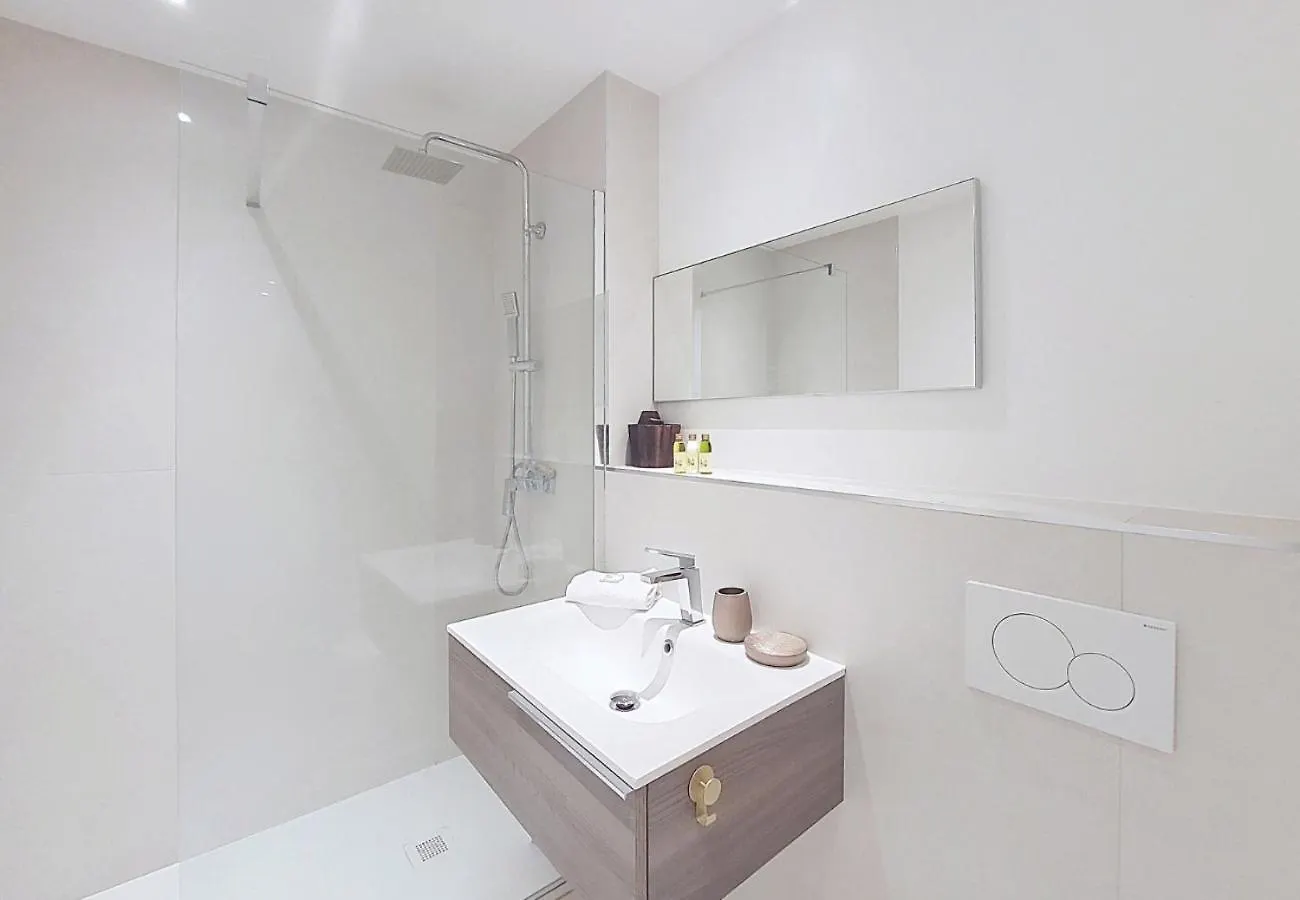 Nestor&Jeeves - Matisse Plage - Central - Balcony Nice 0*,  France