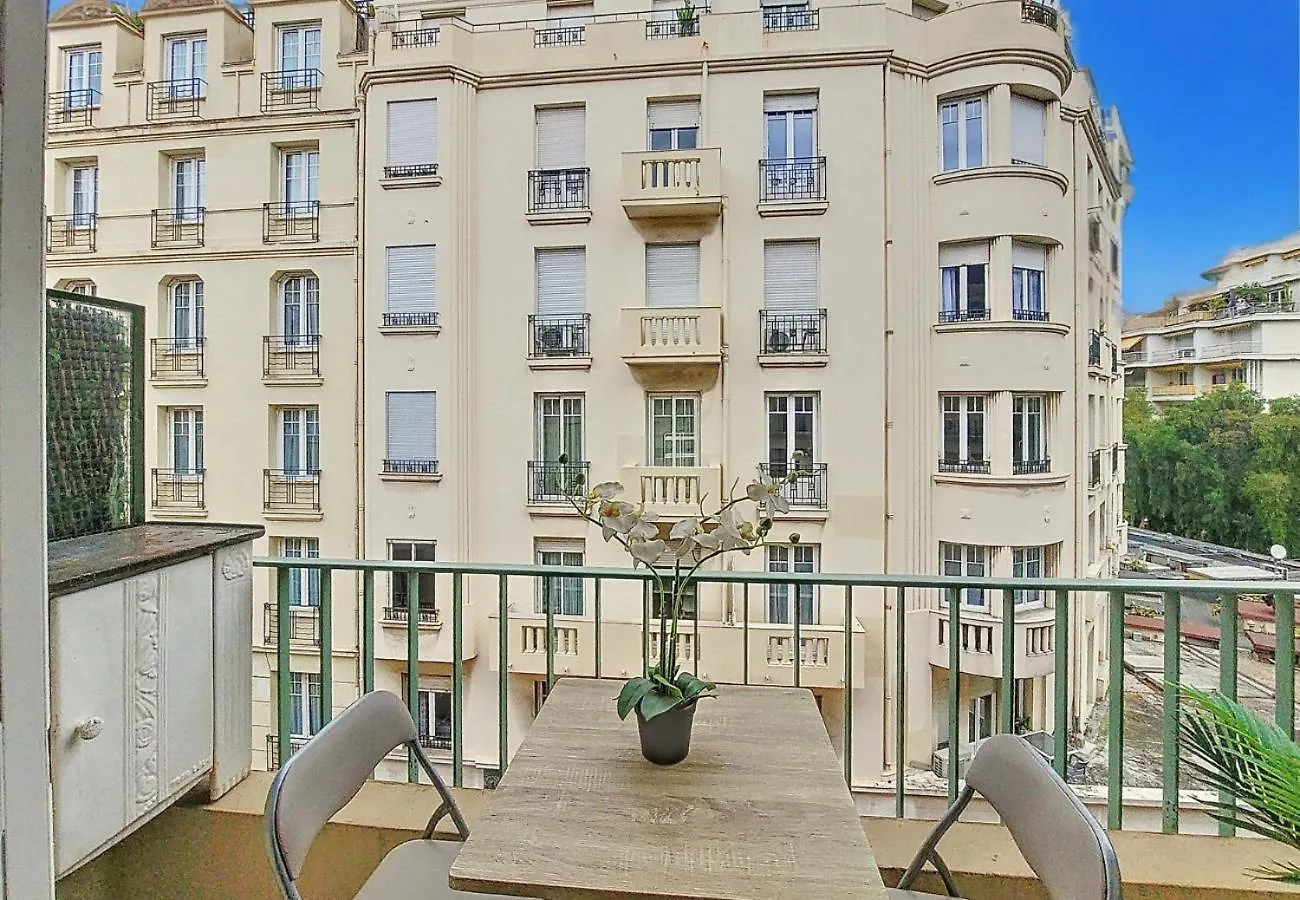 Nestor&Jeeves - Matisse Plage - Central - Balcony Nice 0*,  Frankrike